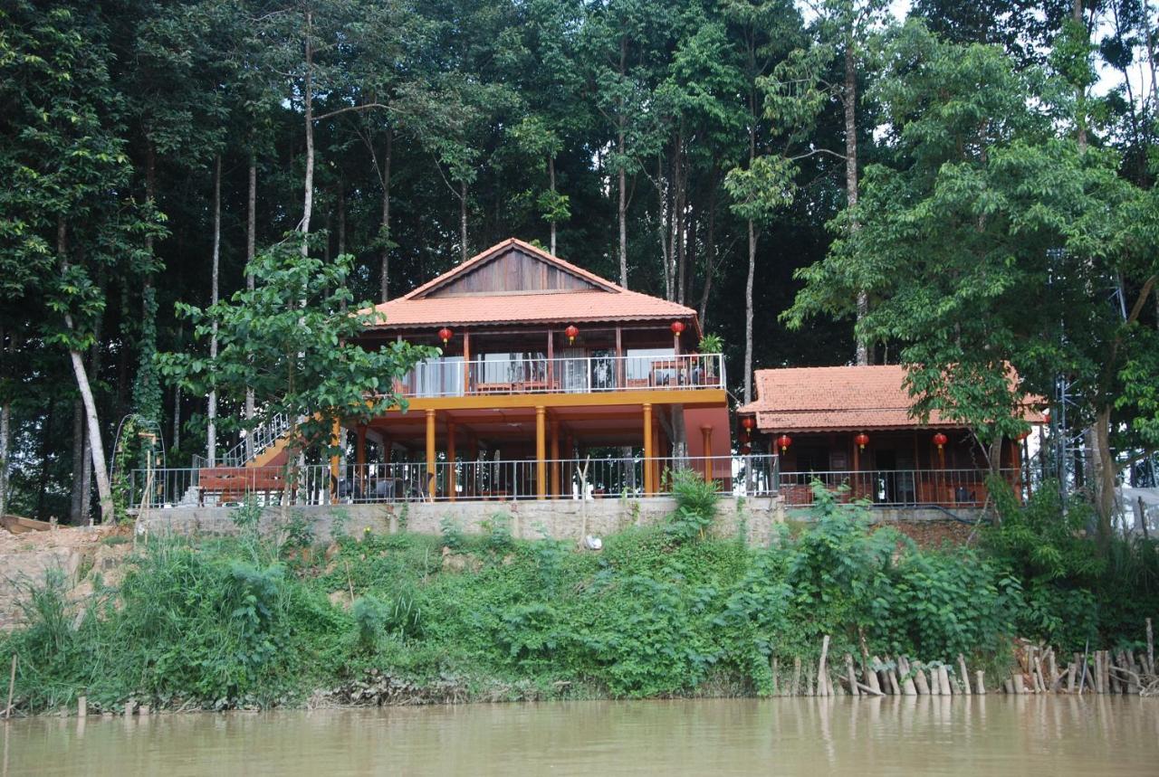Cat Tien Riverside Экстерьер фото